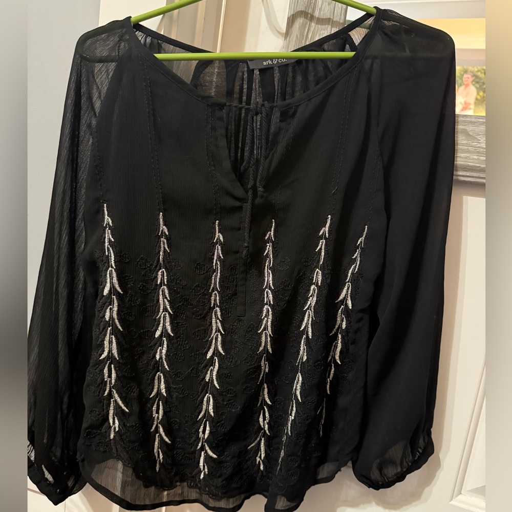 Size medium long sleeve shear top